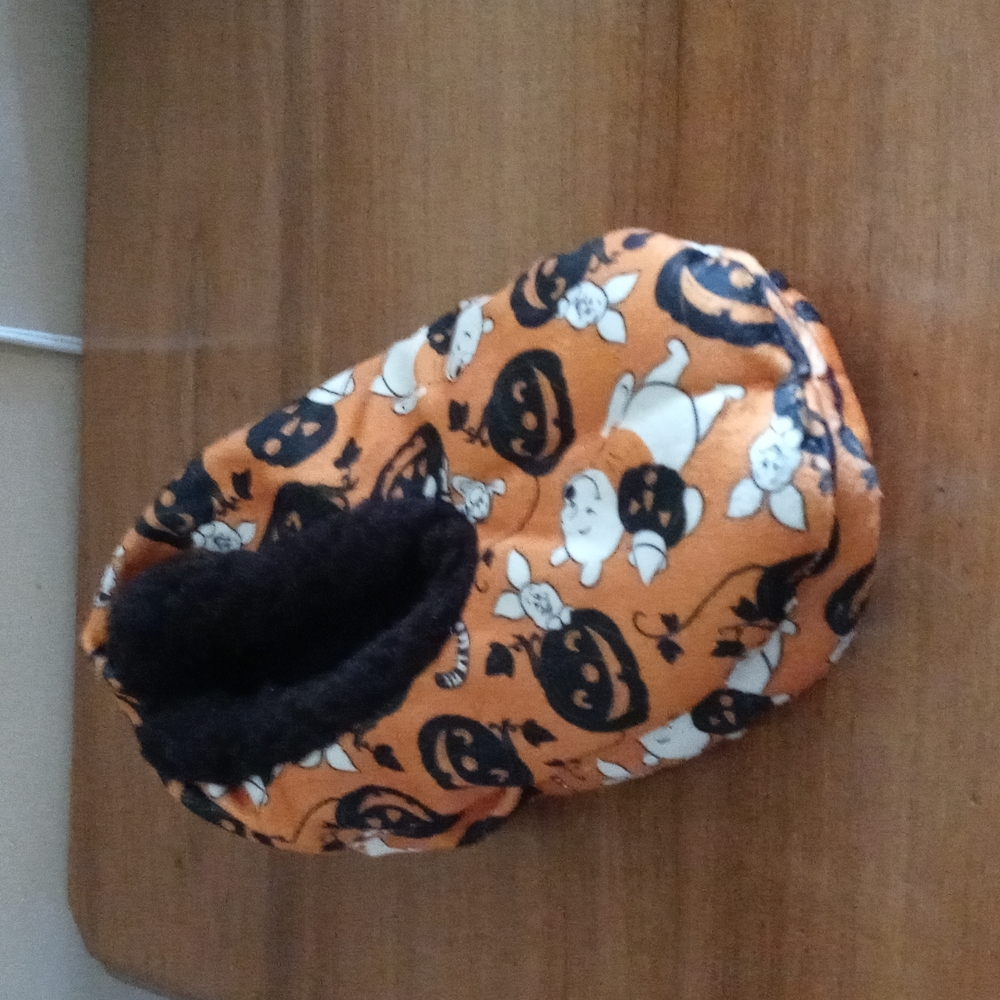 Winnie the Pooh Halloween Slippers